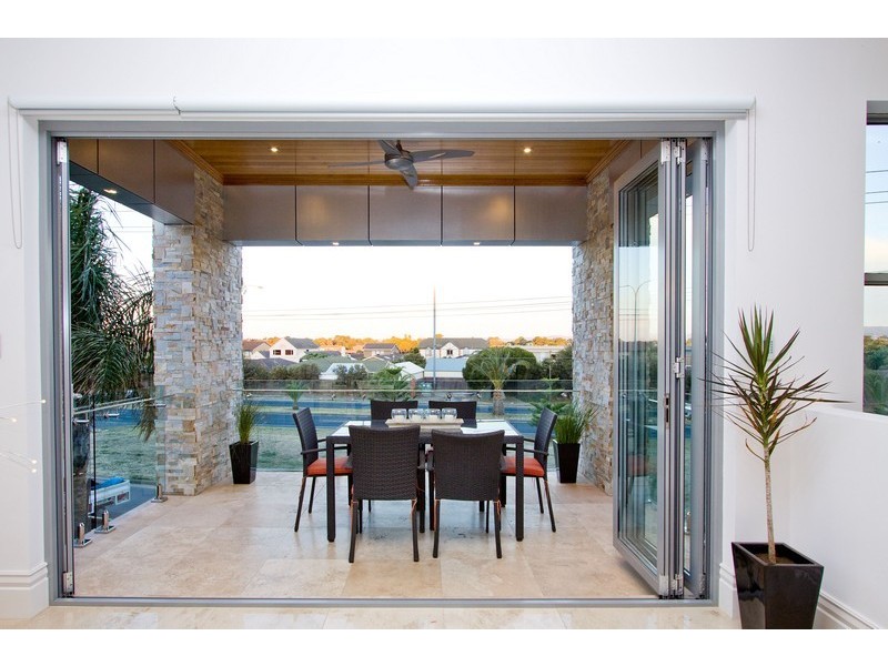 71 Military  Road, Tennyson SA 5022