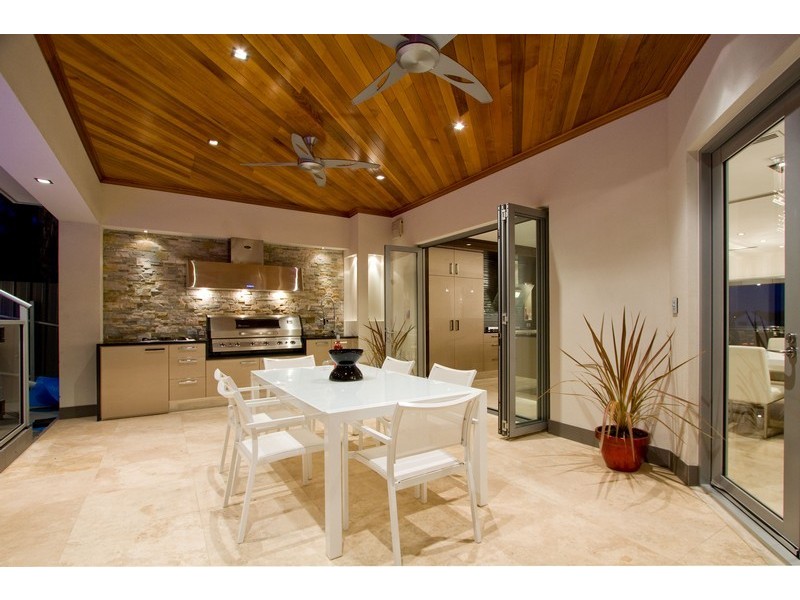 71 Military  Road, Tennyson SA 5022