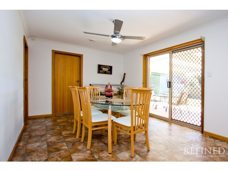 3 Barossa Crescent, Hallett Cove SA 5158