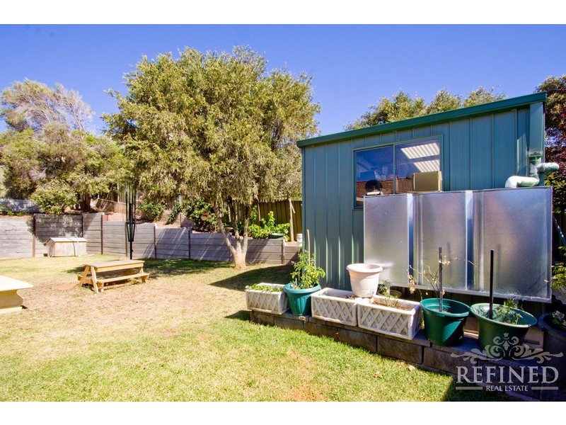 3 Barossa Crescent, Hallett Cove SA 5158