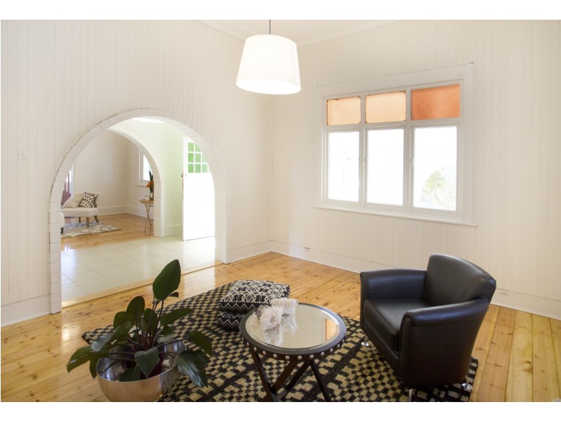 138 Seaview Road, Henley Beach South SA 5022