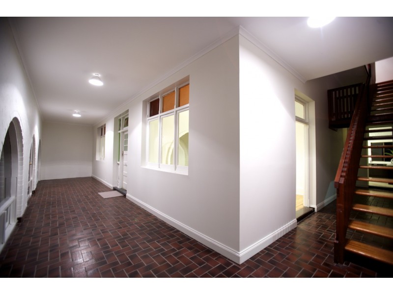 138 Seaview Road, Henley Beach South SA 5022