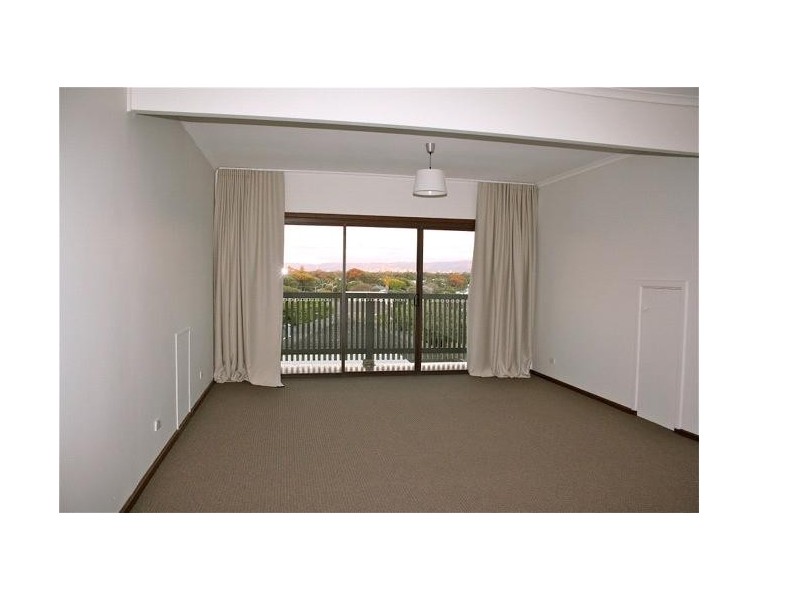 138 Seaview Road, Henley Beach South SA 5022