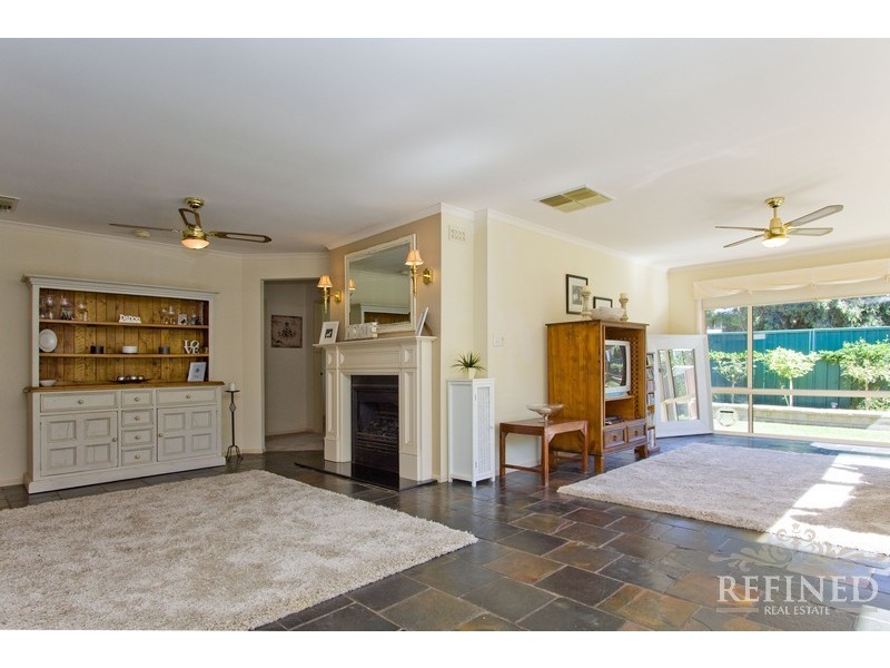 10  Hilltop Drive, Oakden SA 5086