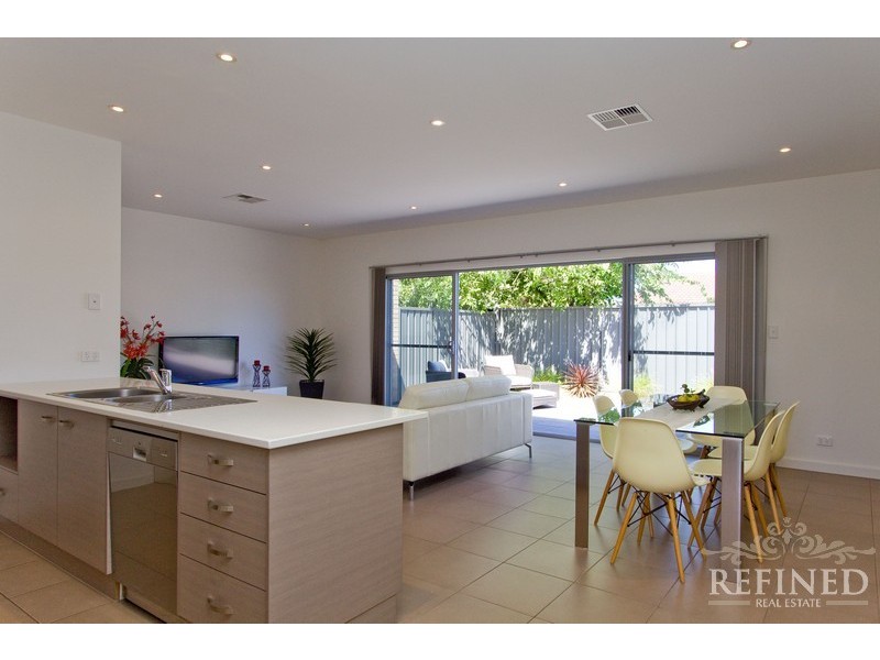 2/3C Broden Road, West Beach SA 5024