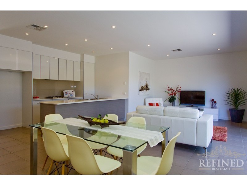 2/3C Broden Road, West Beach SA 5024