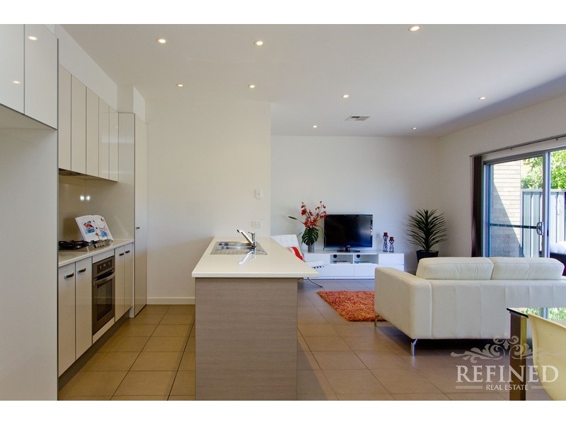 2/3C Broden Road, West Beach SA 5024
