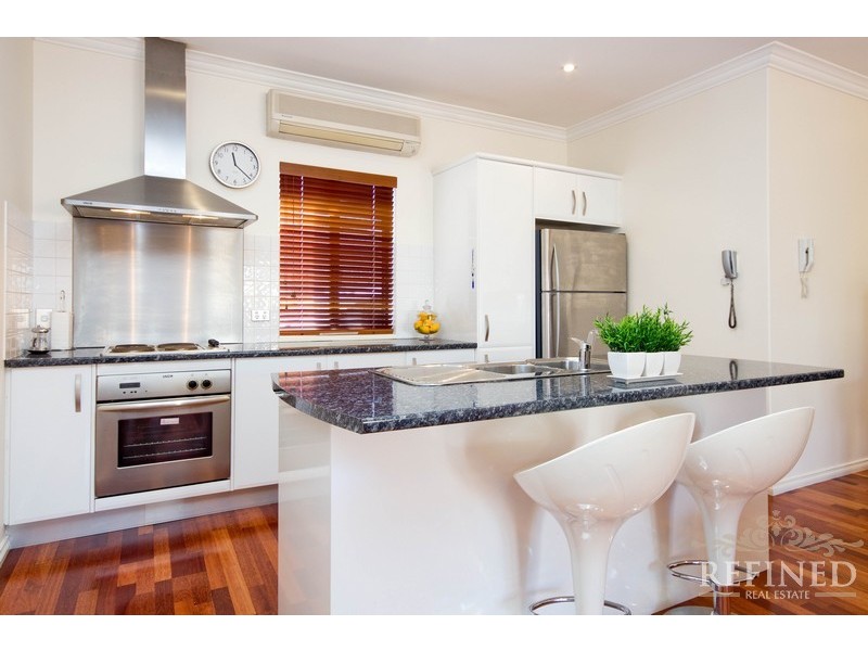 1/517 Anzac Highway, Glenelg North SA 5045