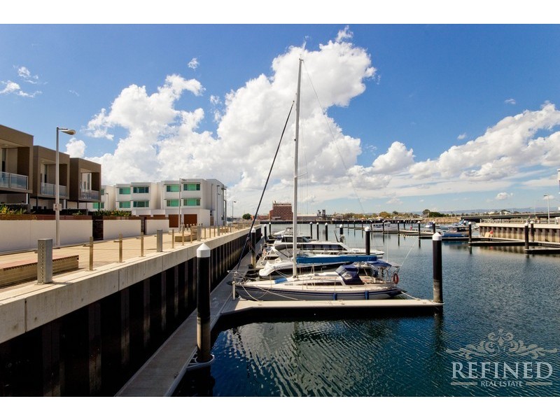 16 Pilla Avenue, New Port SA 5015