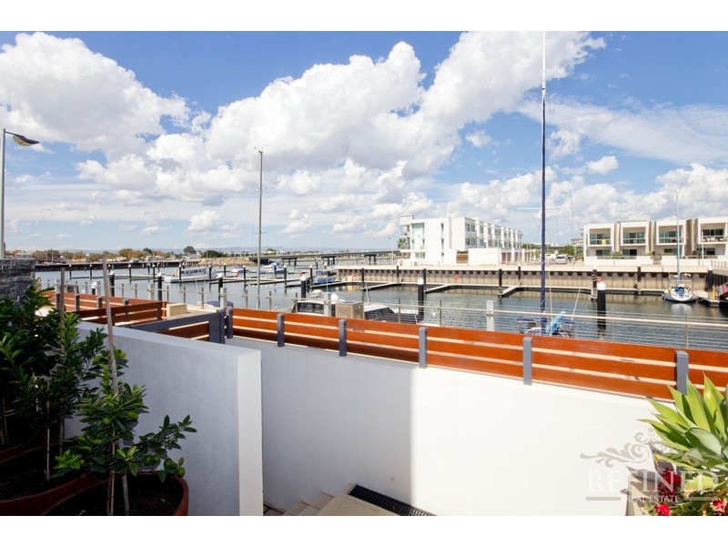 16 Pilla Avenue, New Port SA 5015