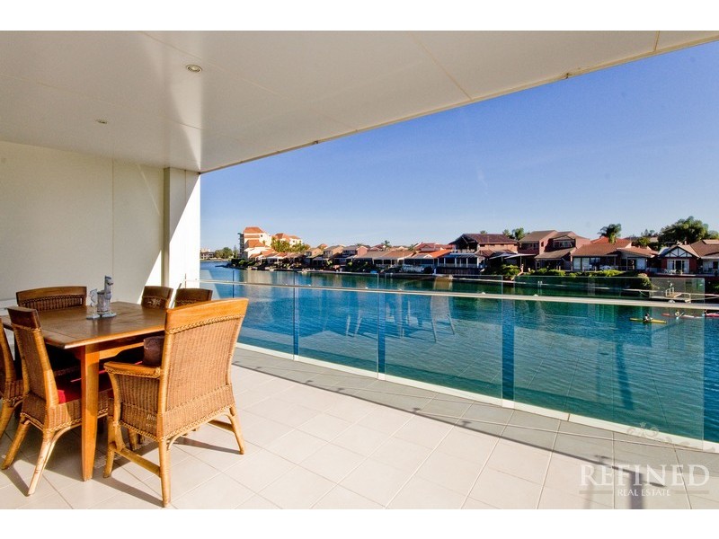 11/155 Brebner Drive, West Lakes SA 5021