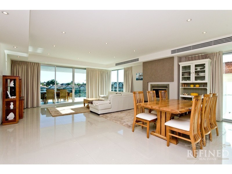 11/155 Brebner Drive, West Lakes SA 5021