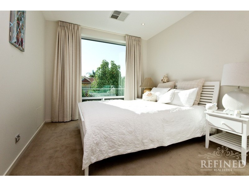 11/155 Brebner Drive, West Lakes SA 5021