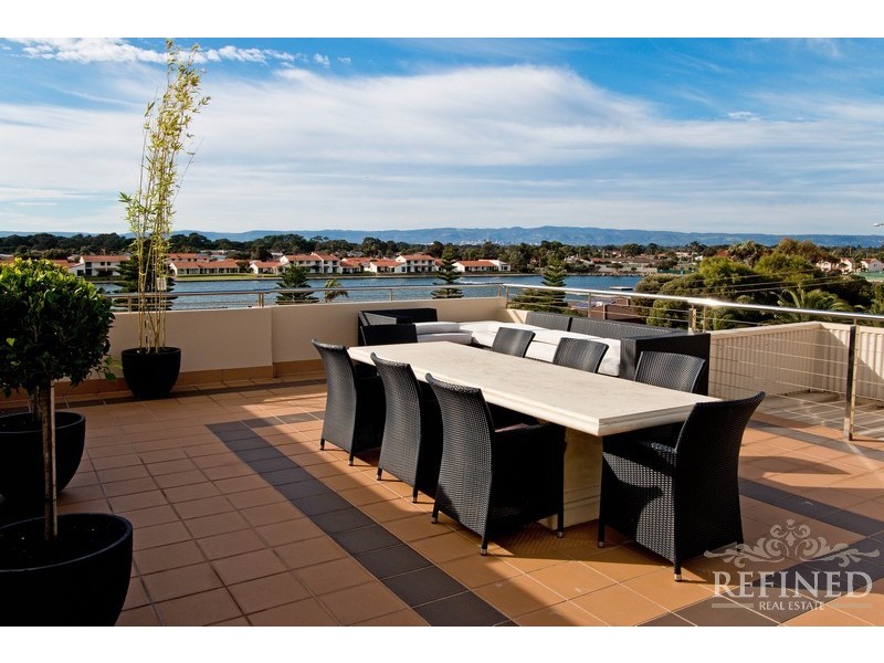 37 Military Road, Tennyson SA 5022