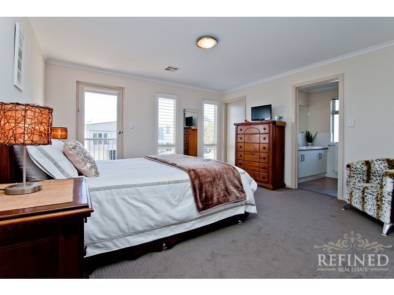 8A Bathurst Avenue, Moana SA 5169