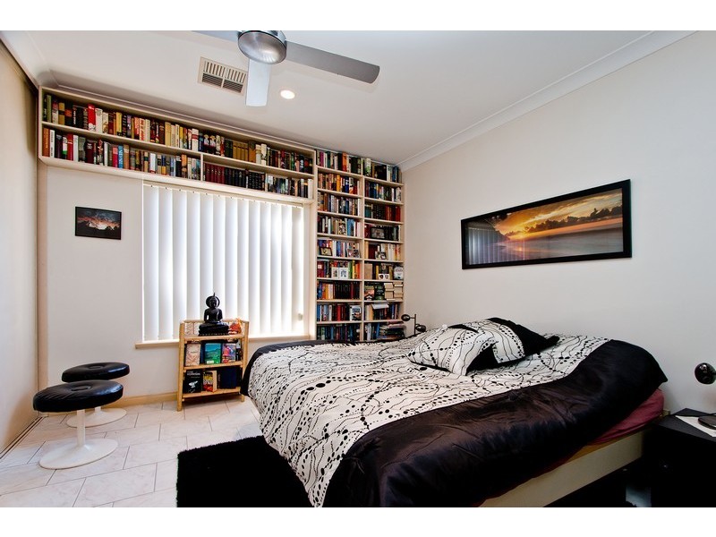 2/22 Burns Court, Morphett Vale SA 5162