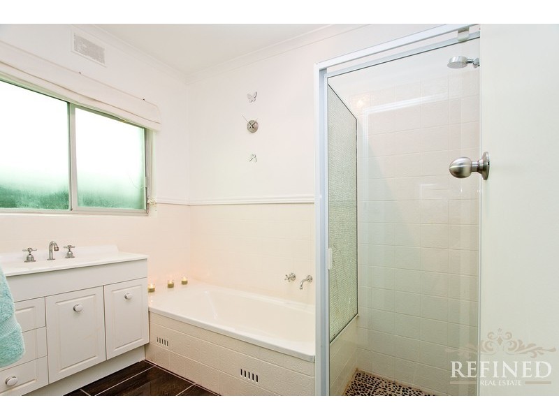 12 Kirrawee Drive, Redwood Park SA 5097