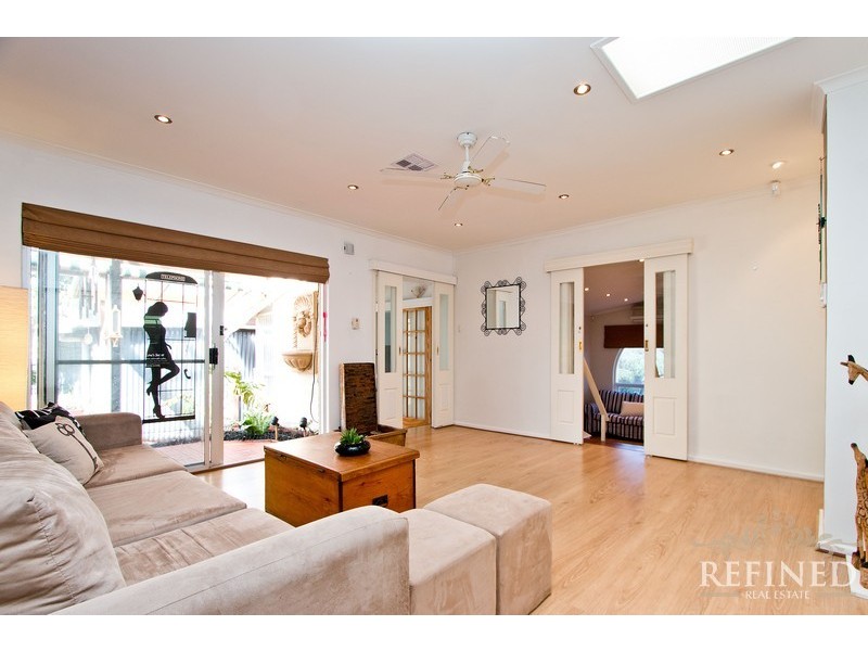 12 Kirrawee Drive, Redwood Park SA 5097