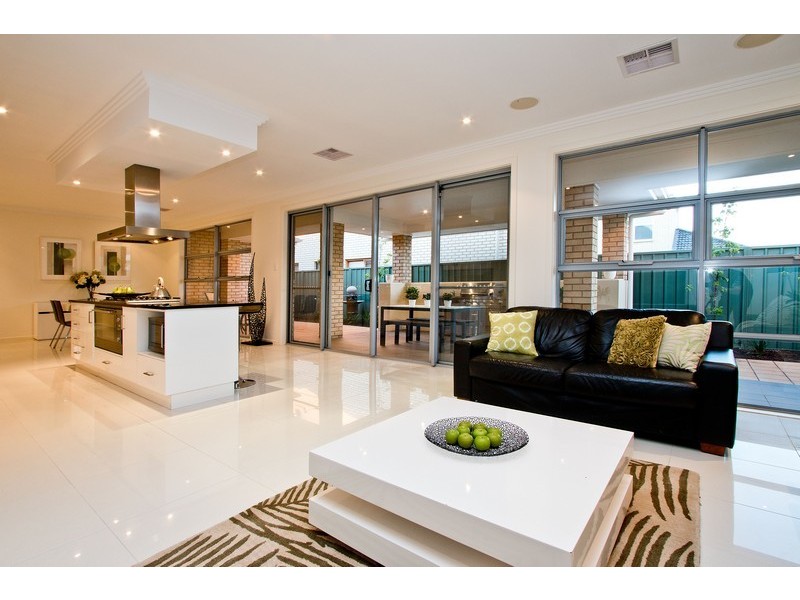 28 Caswell Circuit, Mawson Lakes SA 5095