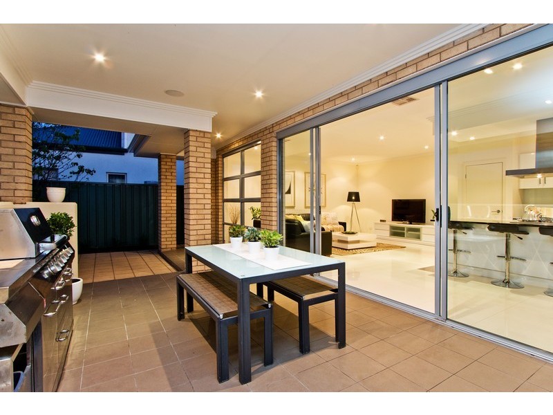 28 Caswell Circuit, Mawson Lakes SA 5095