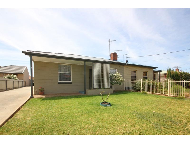 4 Fifth Avenue, Woodville Gardens SA 5012