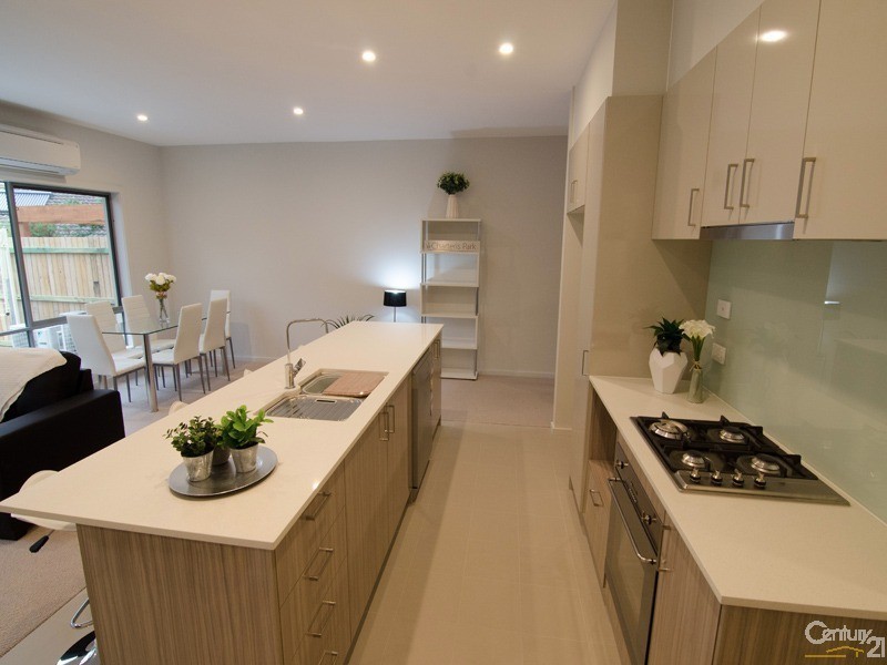 13 Charteris Crescent, Chifley ACT 2606