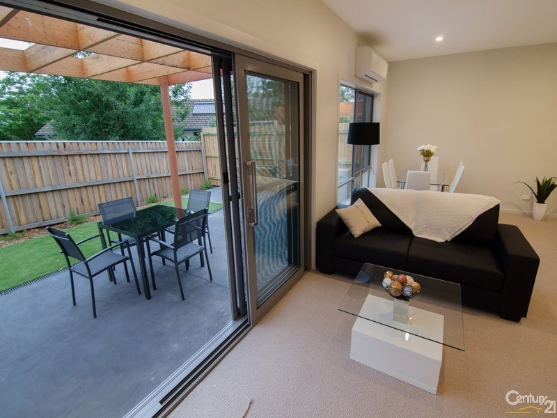 13 Charteris Crescent, Chifley ACT 2606