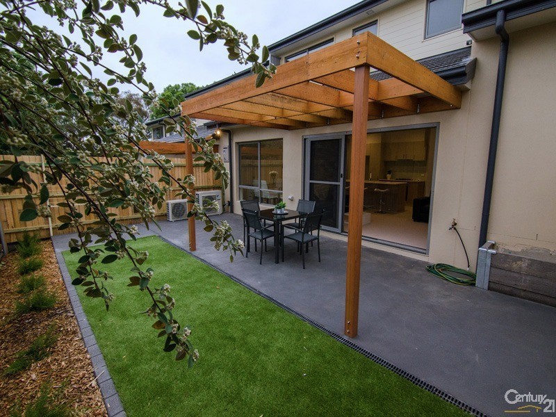 13 Charteris Crescent, Chifley ACT 2606