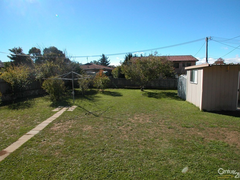 11 Sowden Street, Mckellar ACT 2617