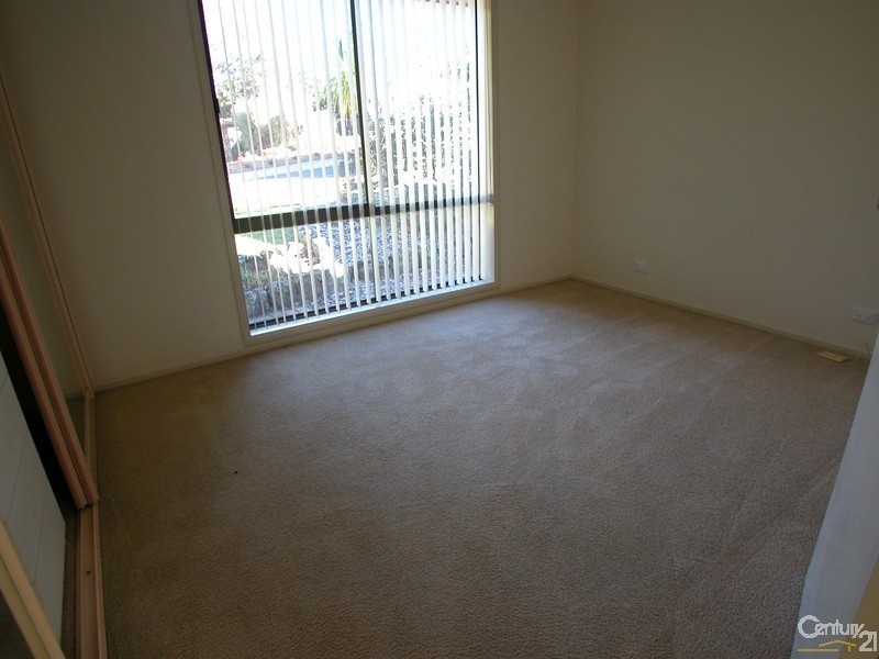 11 Sowden Street, Mckellar ACT 2617