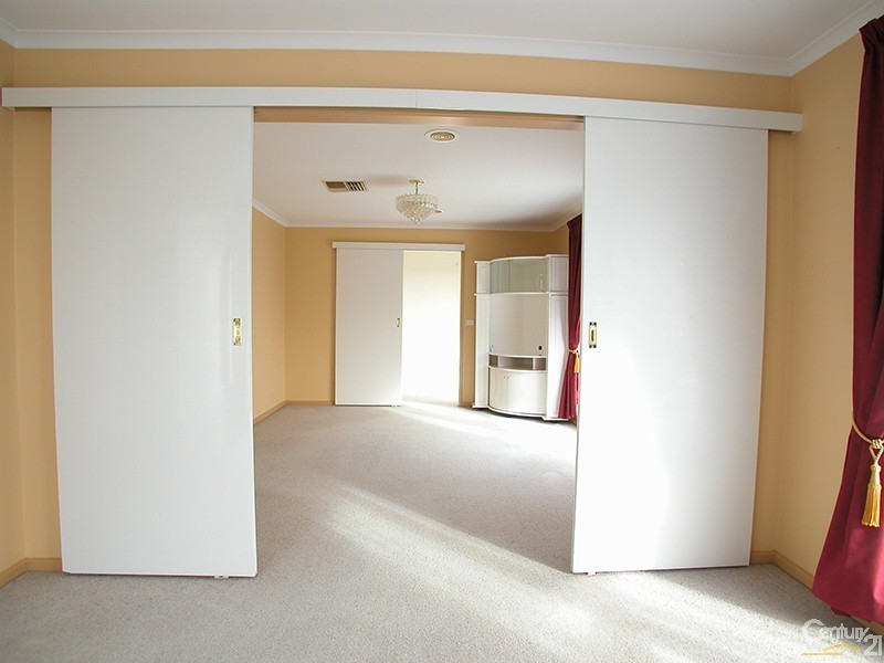 17 Jauncey Court, Charnwood ACT 2615