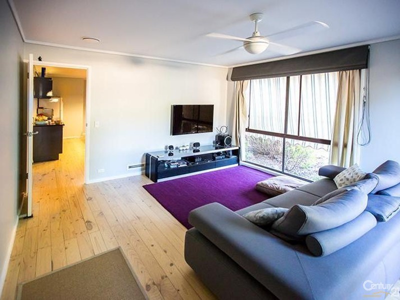 6 Wayal Place, Giralang ACT 2617