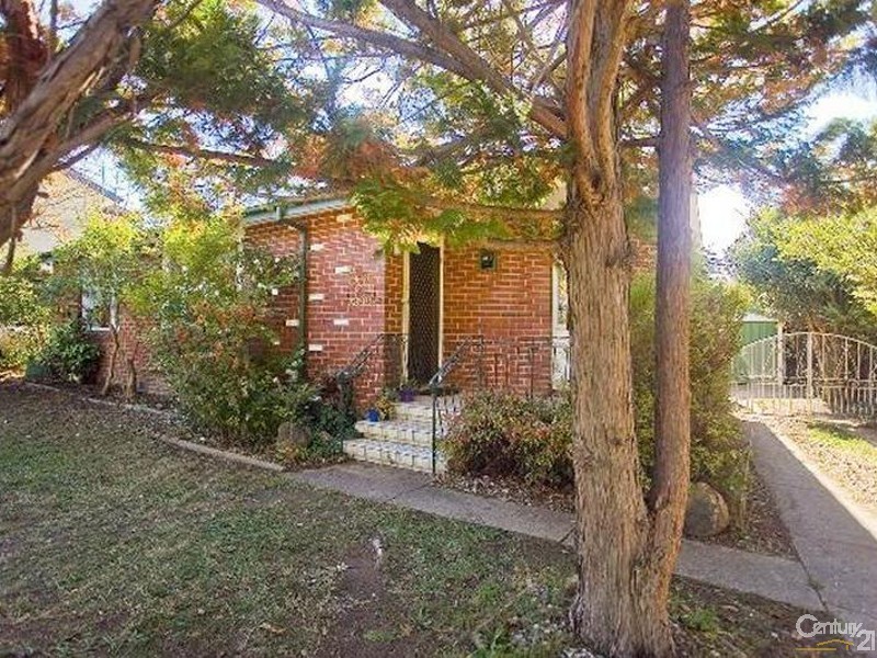 7 Gill Street, Lyneham ACT 2602