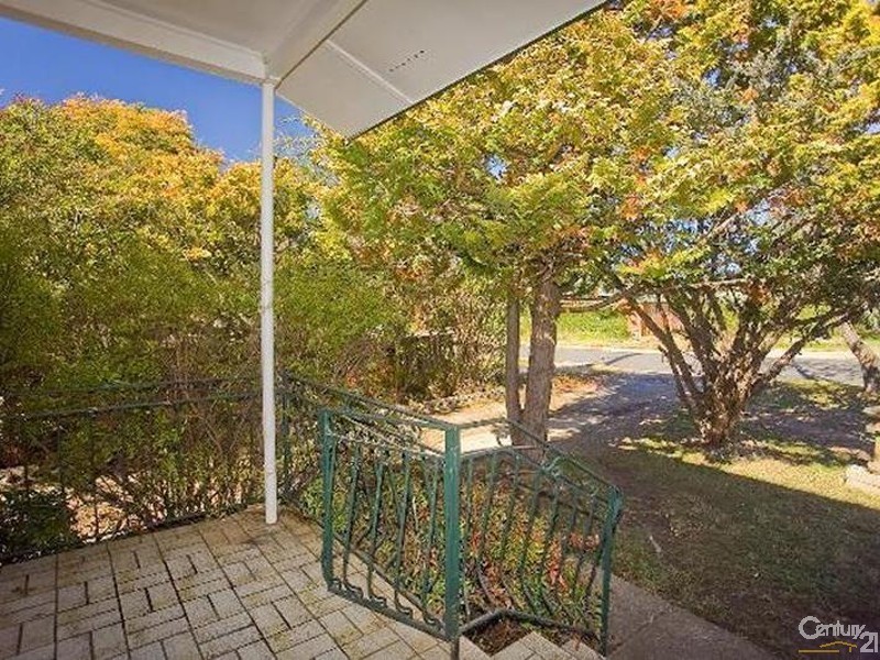 7 Gill Street, Lyneham ACT 2602