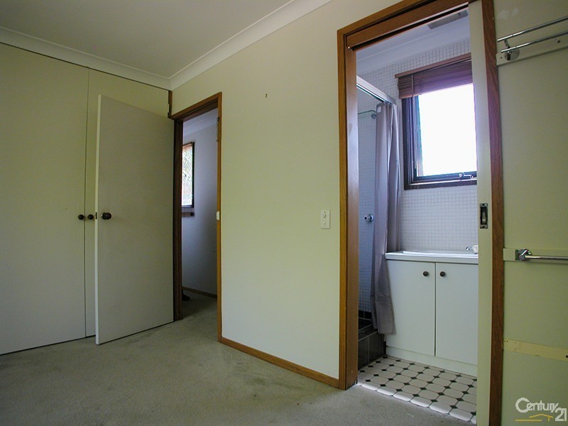 6 Oldham Court, Phillip ACT 2606