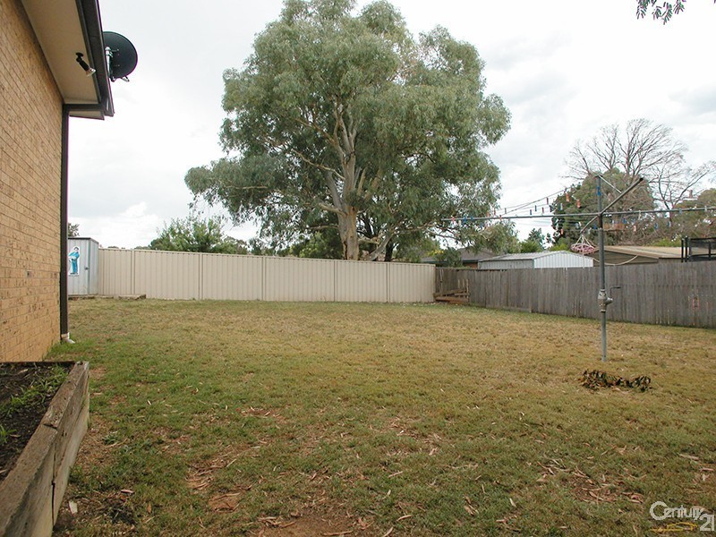 12 Tebbutt Place, Charnwood ACT 2615