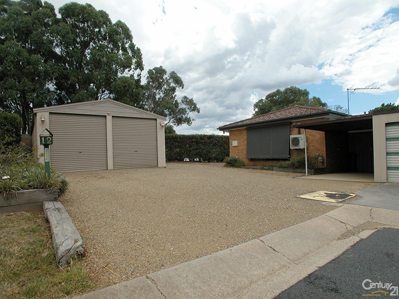 12 Tebbutt Place, Charnwood ACT 2615