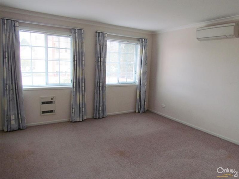 3/3 Port Jackson Circuit, Phillip ACT 2606