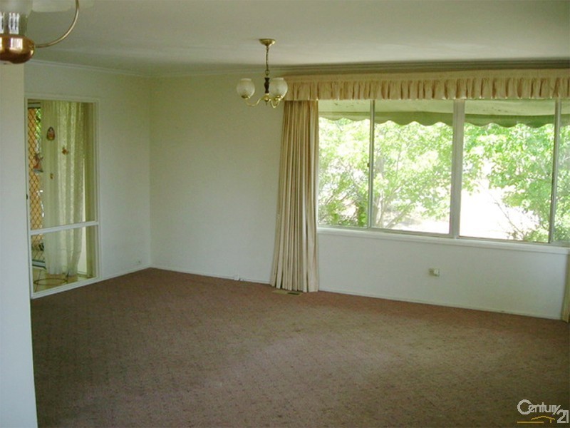 95 Eggleston Crescent, Chifley ACT 2606