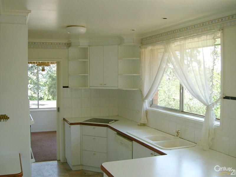 95 Eggleston Crescent, Chifley ACT 2606