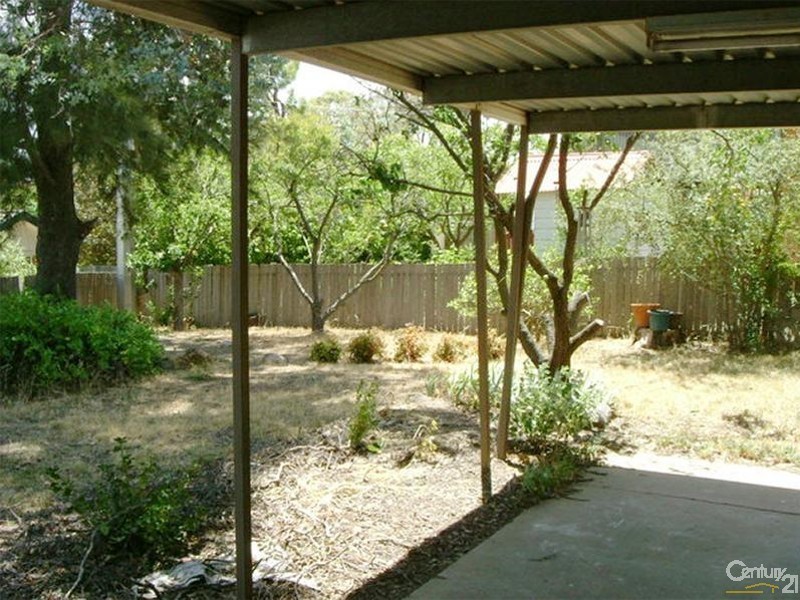 95 Eggleston Crescent, Chifley ACT 2606