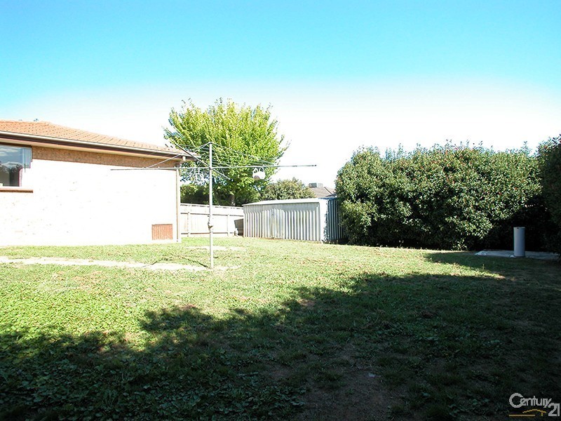 9 Tebbutt Place, Charnwood ACT 2615