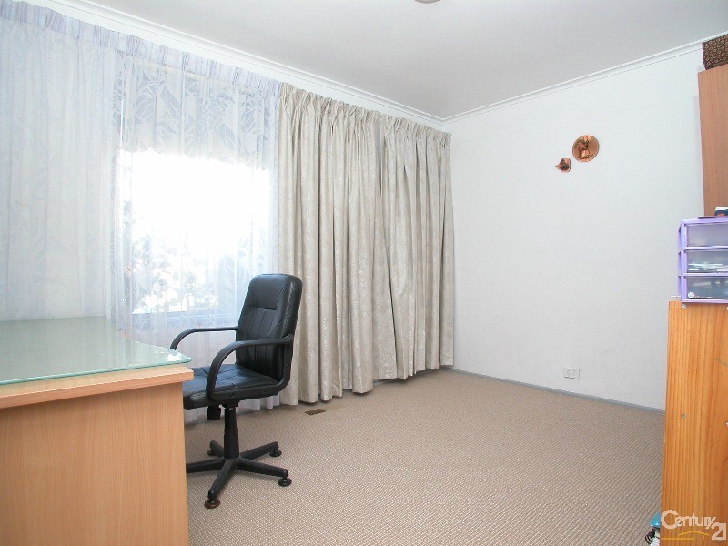 103 Lachlan Street, Macquarie ACT 2614