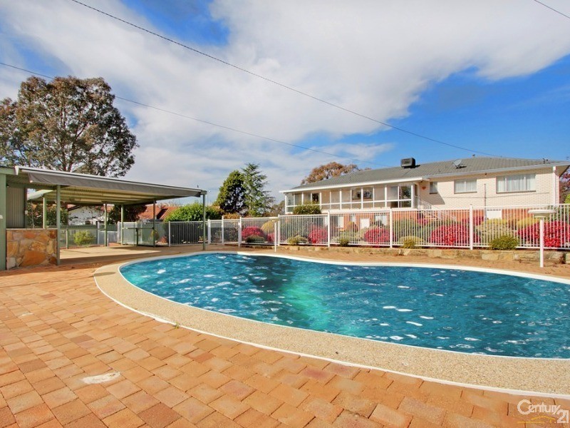 157 Springvale Drive, Weetangera ACT 2614