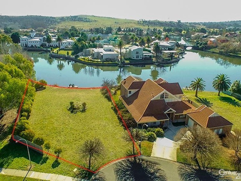 20 Mariners Court, Jerrabomberra NSW 2619