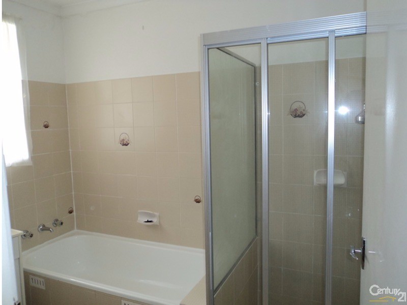 9 Dennis Street, Garran ACT 2605