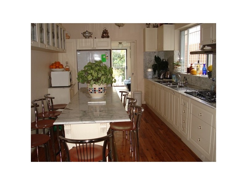 70 Mill Hill Road, Bondi Junction NSW 2022