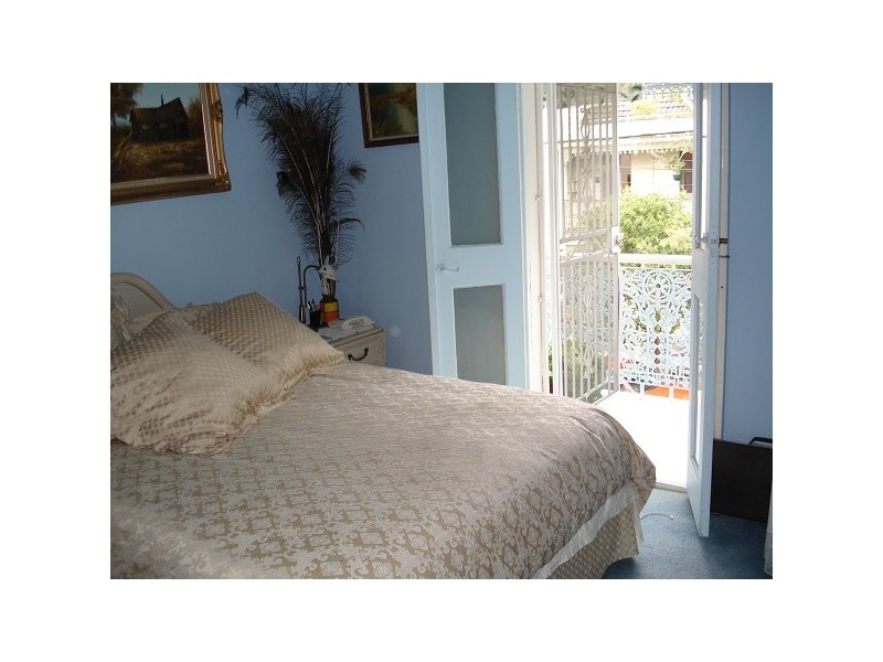 70 Mill Hill Road, Bondi Junction NSW 2022