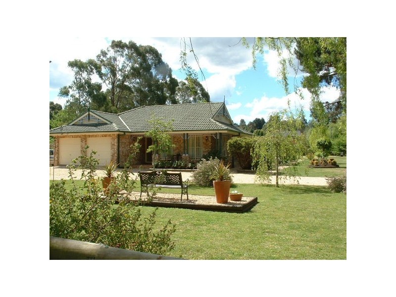 22 Elizabeth Street, Burradoo NSW 2576