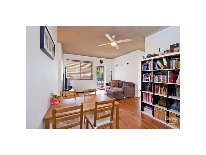 2/142 Chuter Avenue, Sans Souci NSW 2219